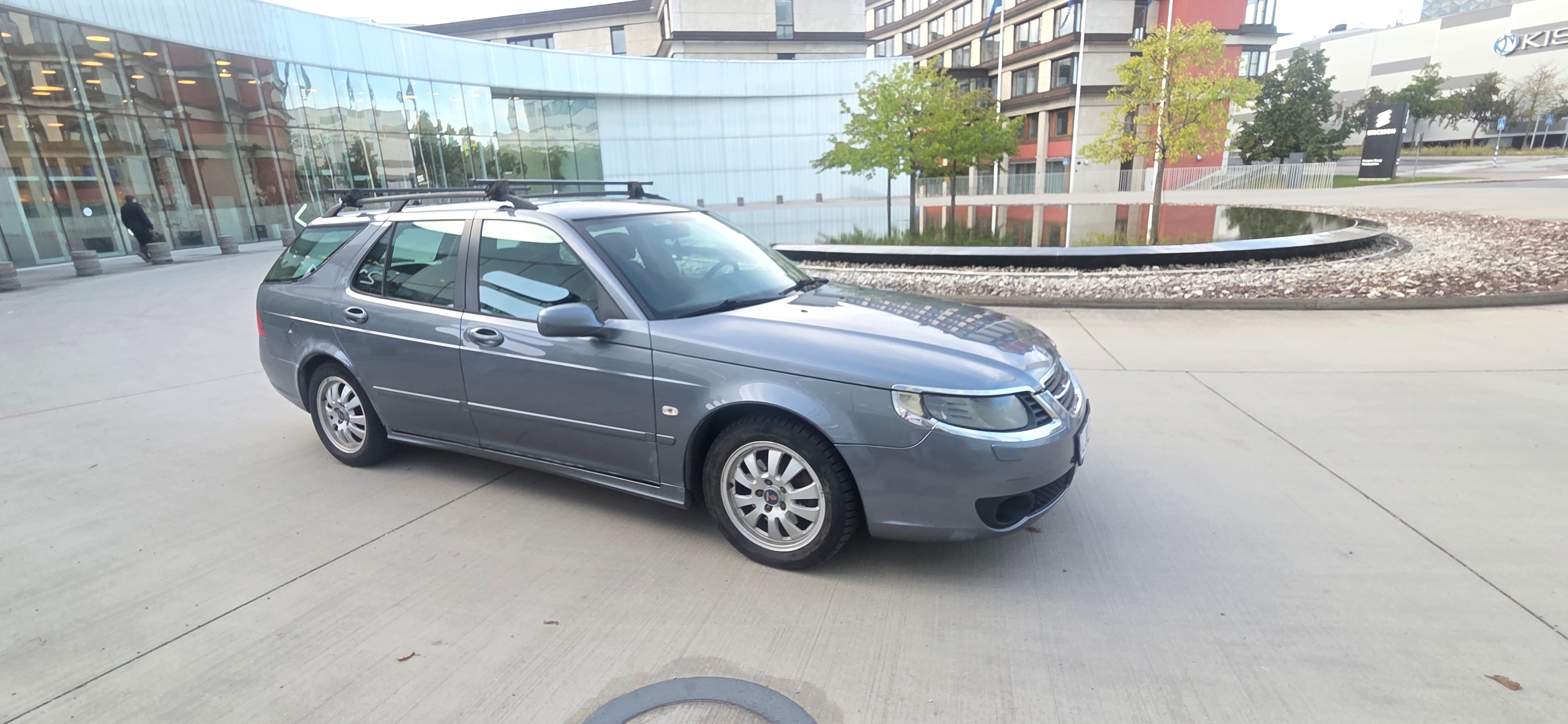 Saab 9-5 Kombi 2.3t 185hk –Ny Bes 2007, bild 3/5