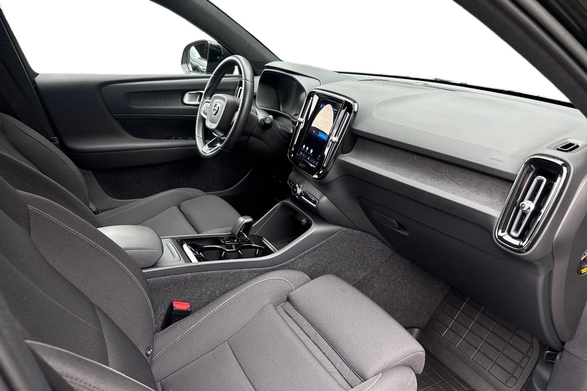 Volvo XC40 Recharge Core Edition 2023, kuva 7/10