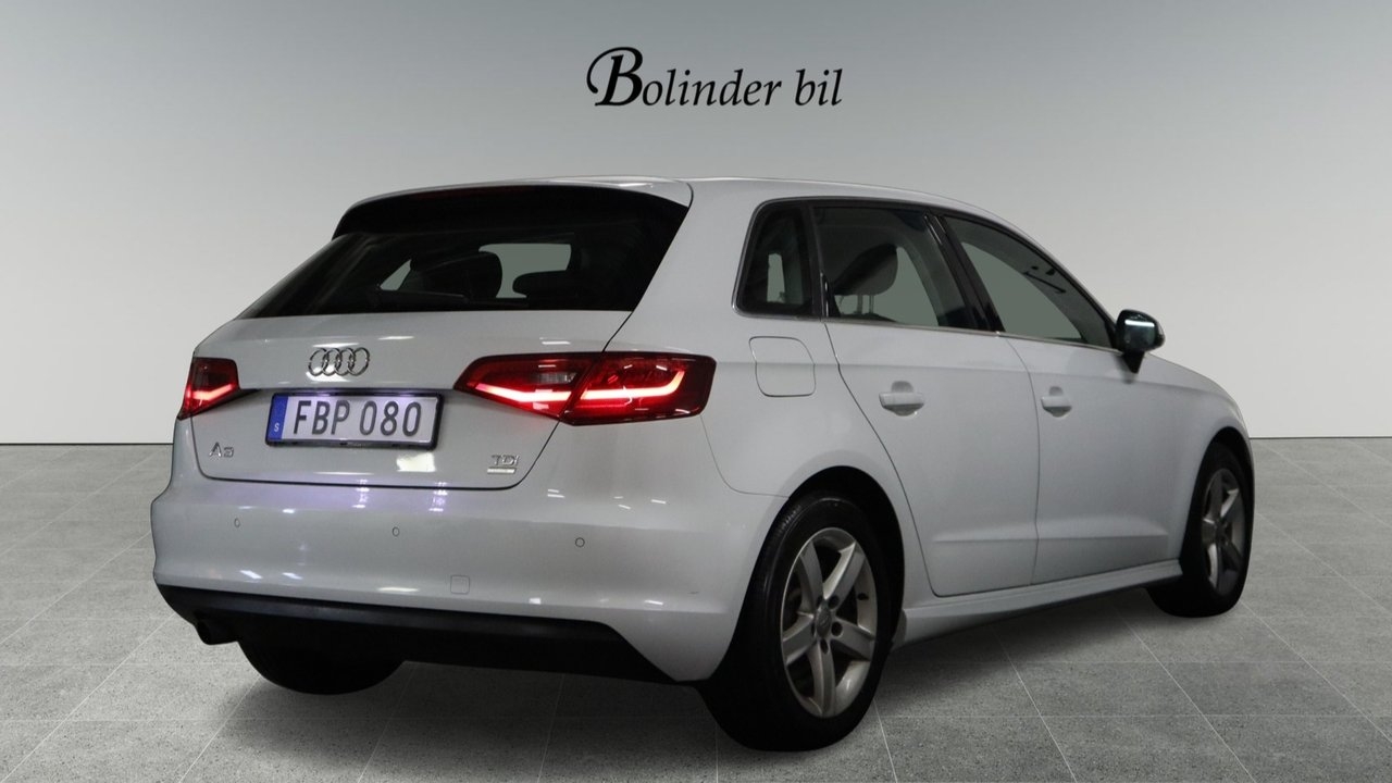 Audi A3 2015, kuva 6/10