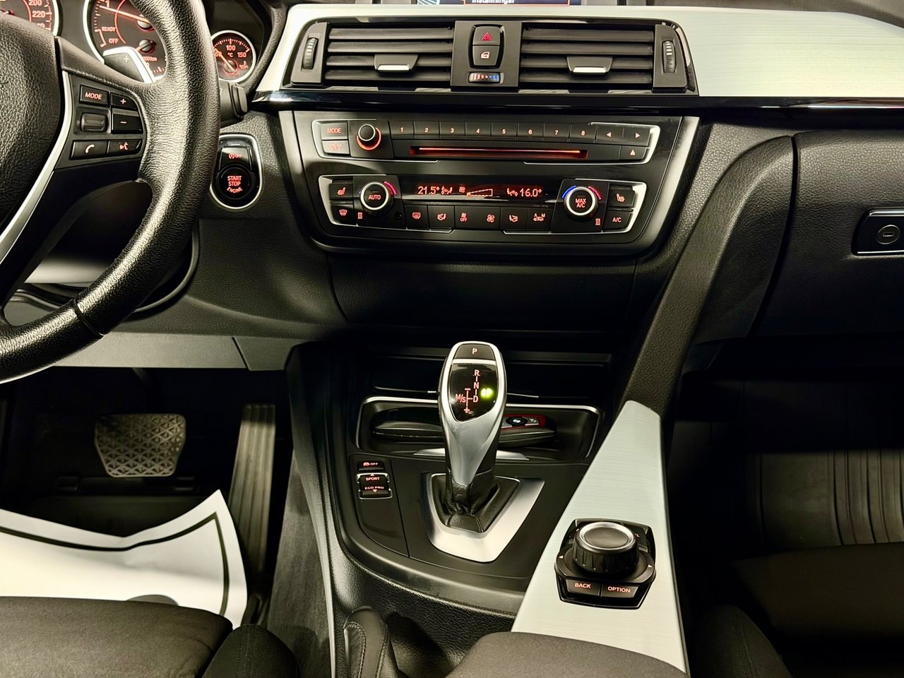 BMW 320 2014, kuva 7/10