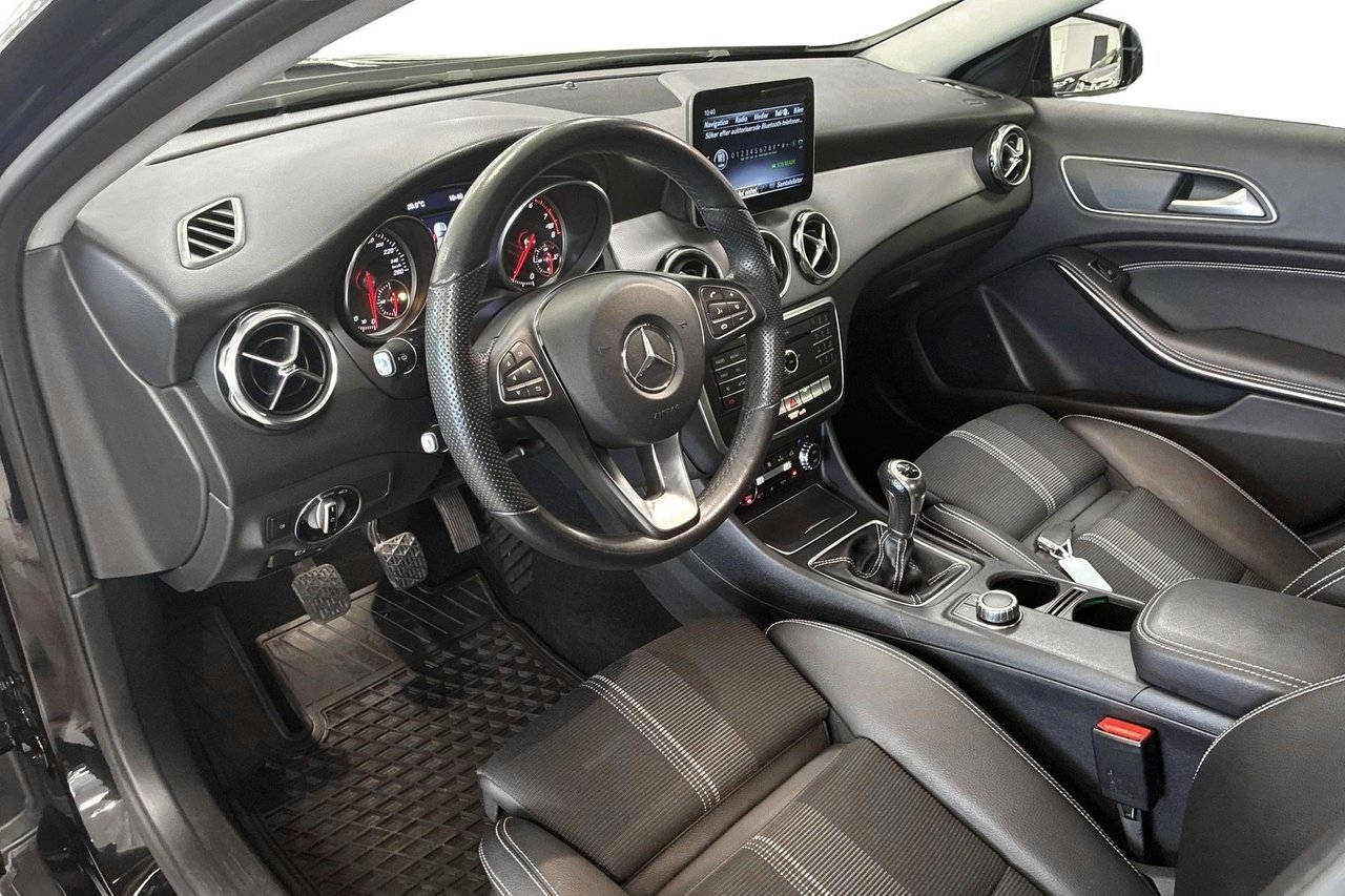 Mercedes-Benz GLA 180 Urban Line 2019, bild 6/12