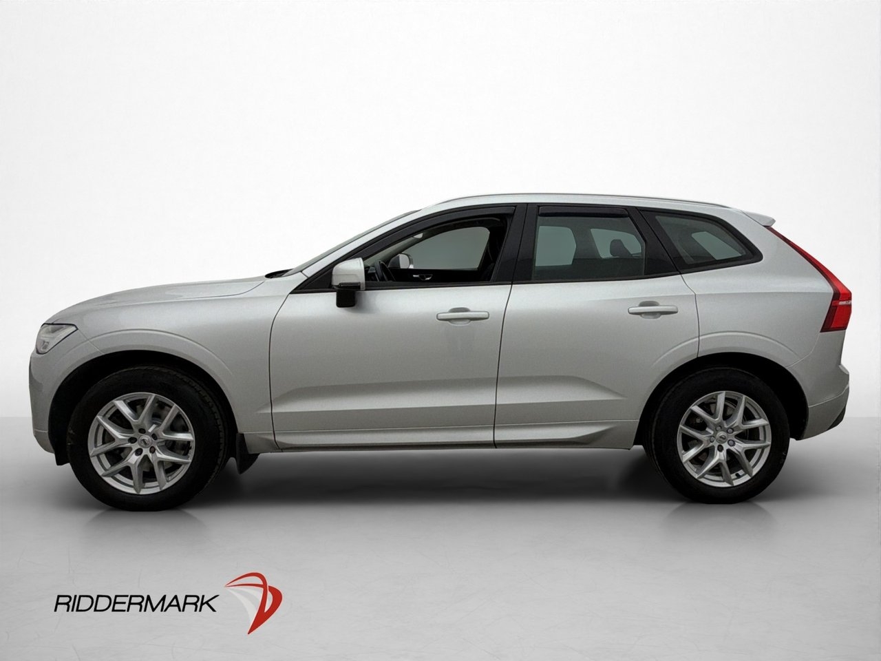 Volvo XC60 B5 Momentum SE III Drag 2020, bild 4/10
