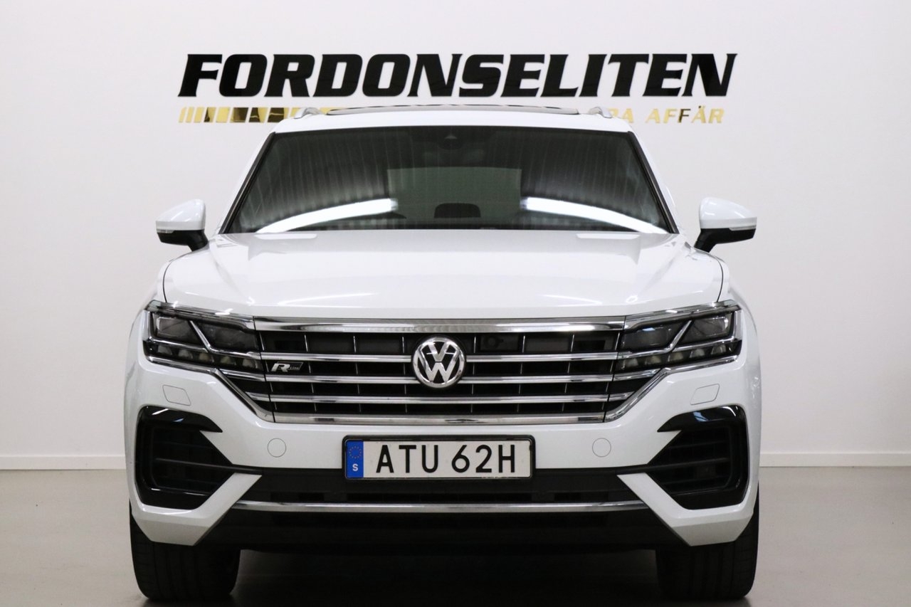Volkswagen Touareg 2018, photo 2/10