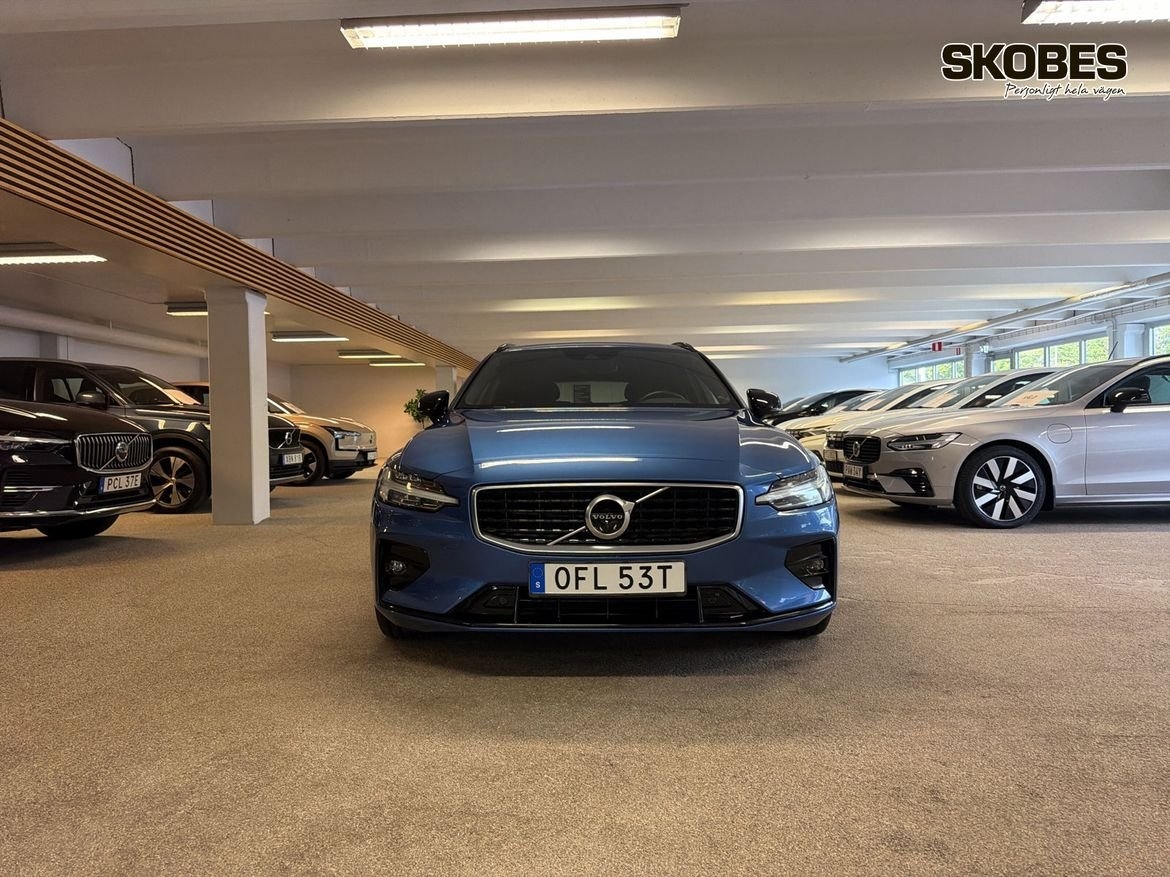 Volvo V60 T5 AWD R-Design 2020, bild 2/10