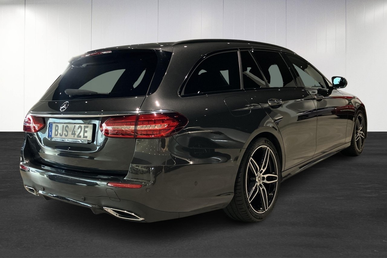 Mercedes-Benz E 220 d AMG-NIGHT PACKAGE 2022, bild 4/10