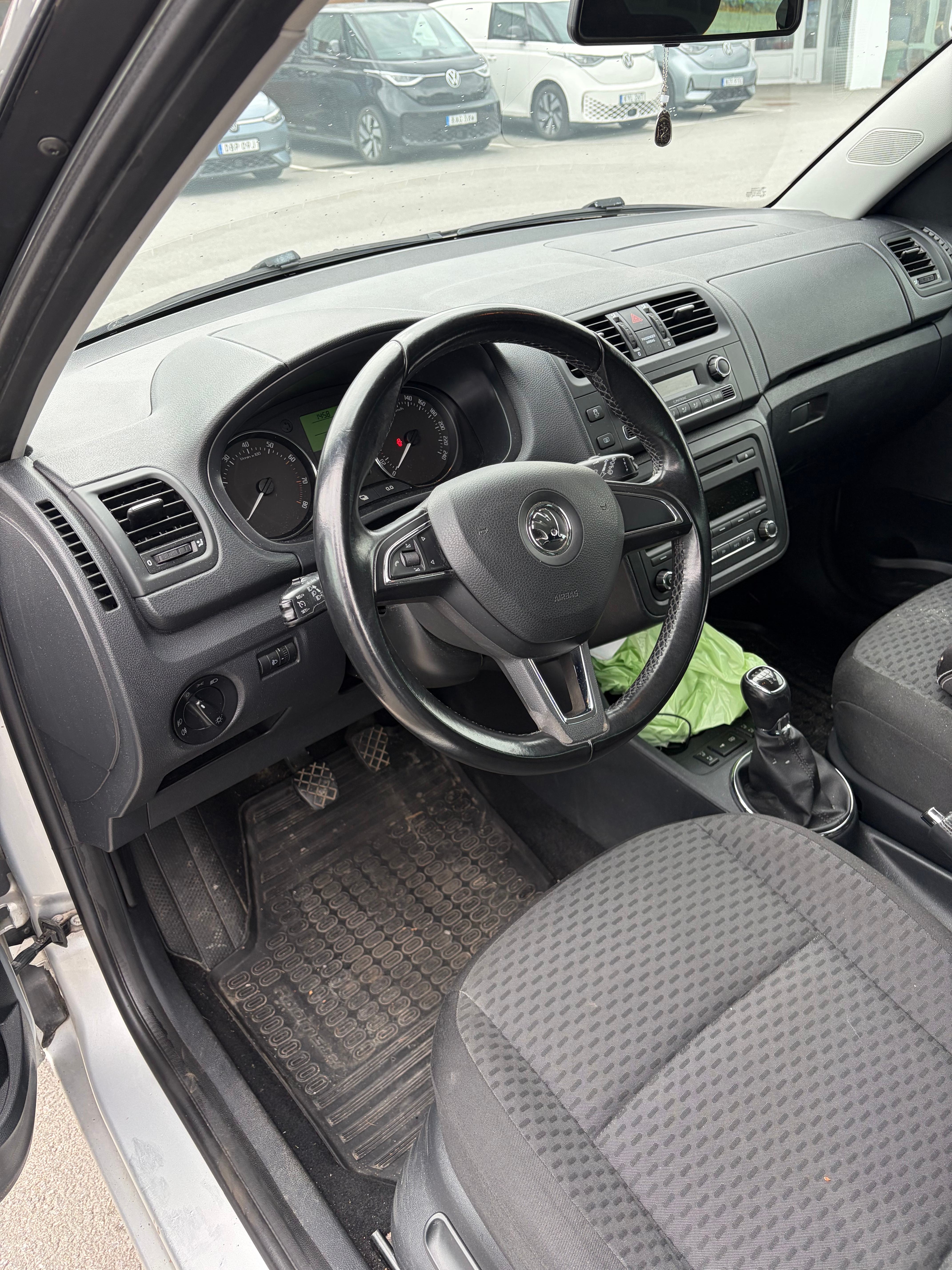 Skoda Roomster 1.2 TSI Manuell 2015, bild 6/7