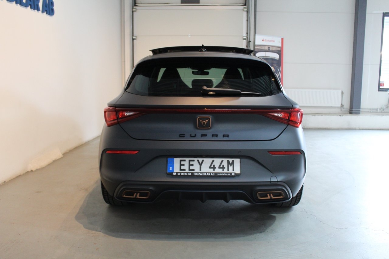 Cupra Leon e-Hybrid 2022, photo 6/10