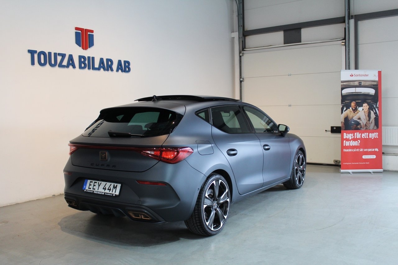 Cupra Leon e-Hybrid 2022, photo 2/10