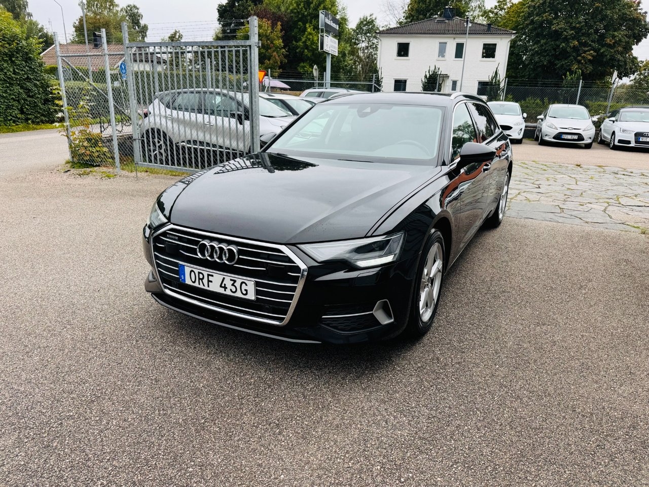 Audi A6 2023, bild 2/10