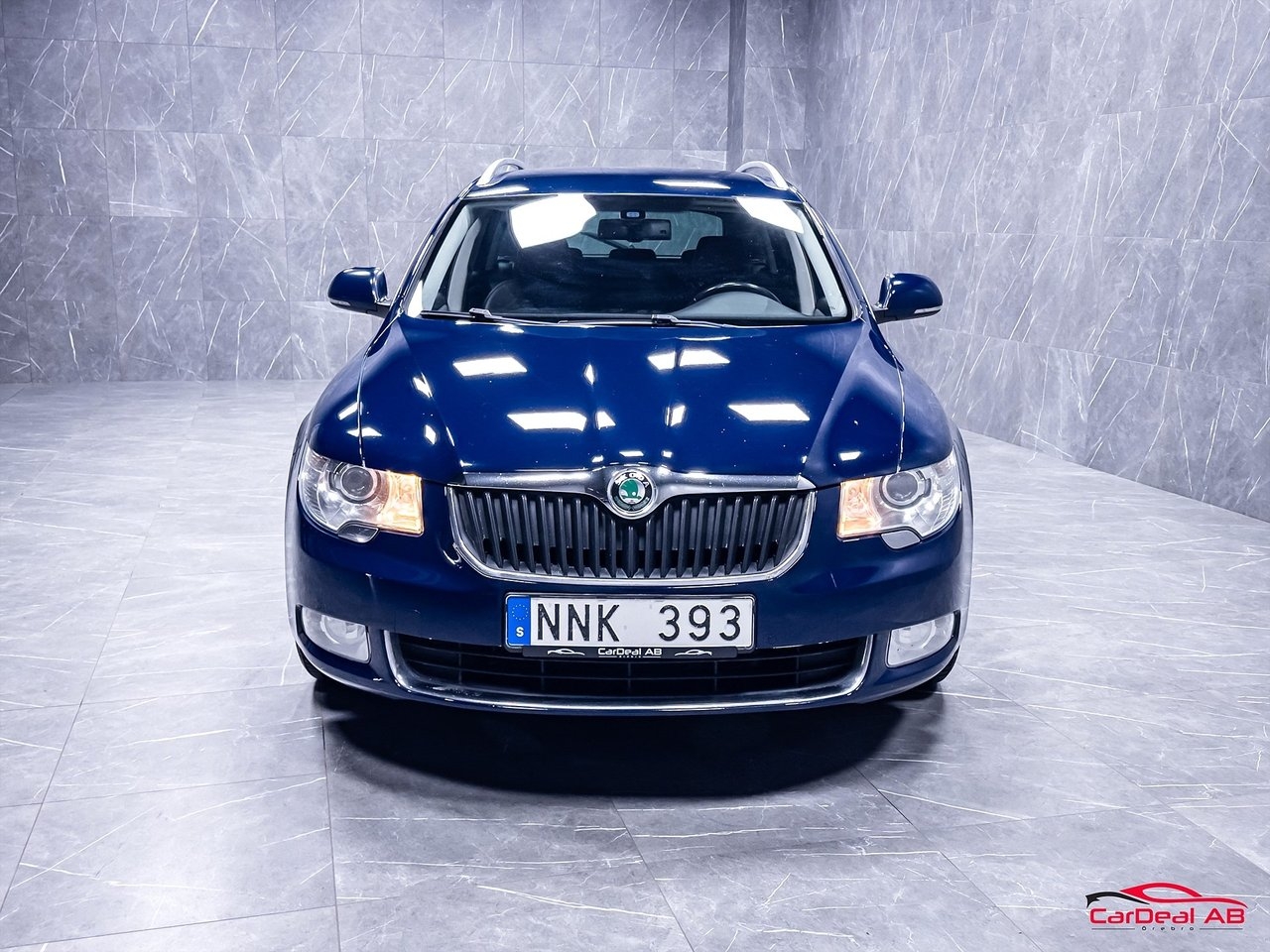 Skoda Superb 2013, bild 2/10