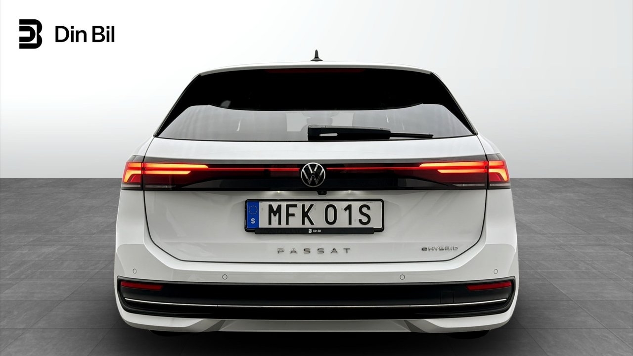 Volkswagen Passat 2025, bild 5/10