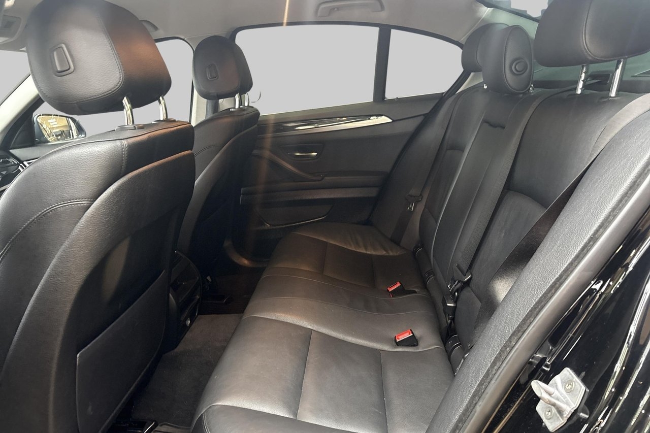 BMW 520 d Steptronic M Sport Ratt 2015, bild 7/10