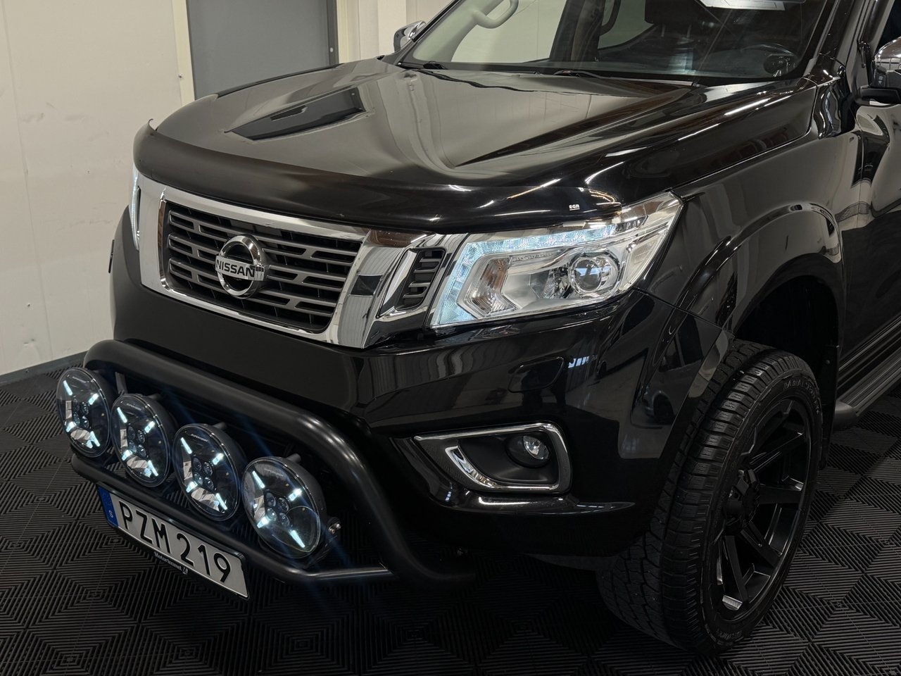 Nissan Navara 2017, bild 4/10
