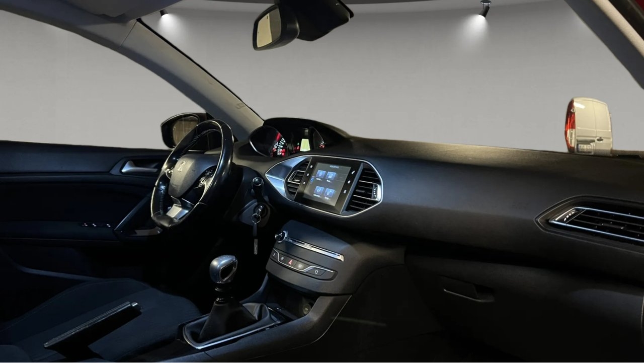 Peugeot 308 2016, bild 6/8