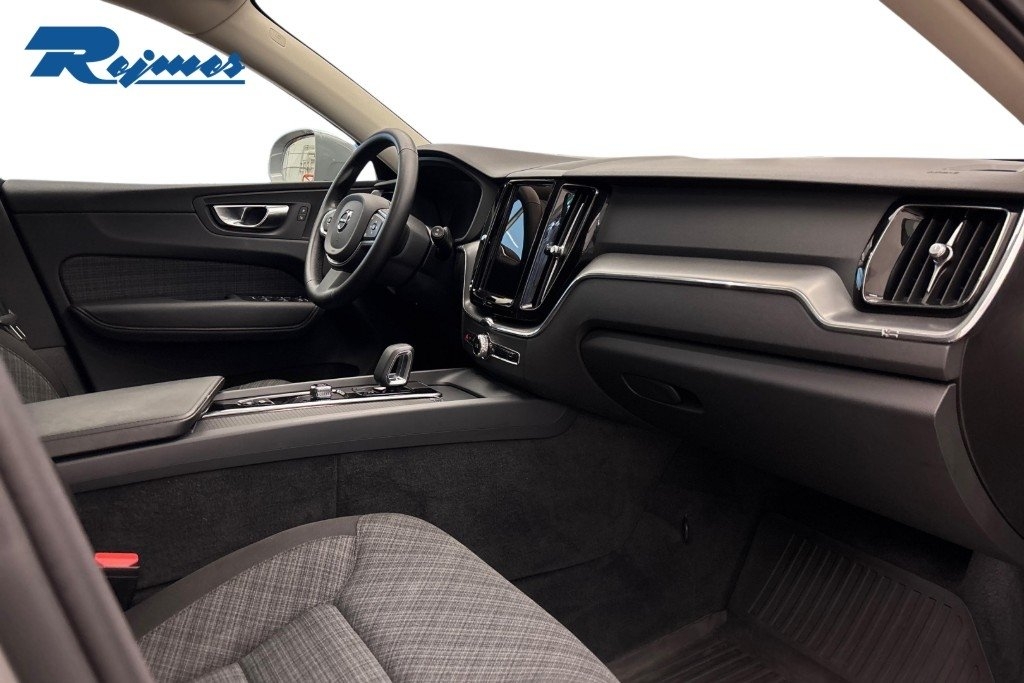 Volvo XC60 T6 Core Special Edition 2025, bild 6/28