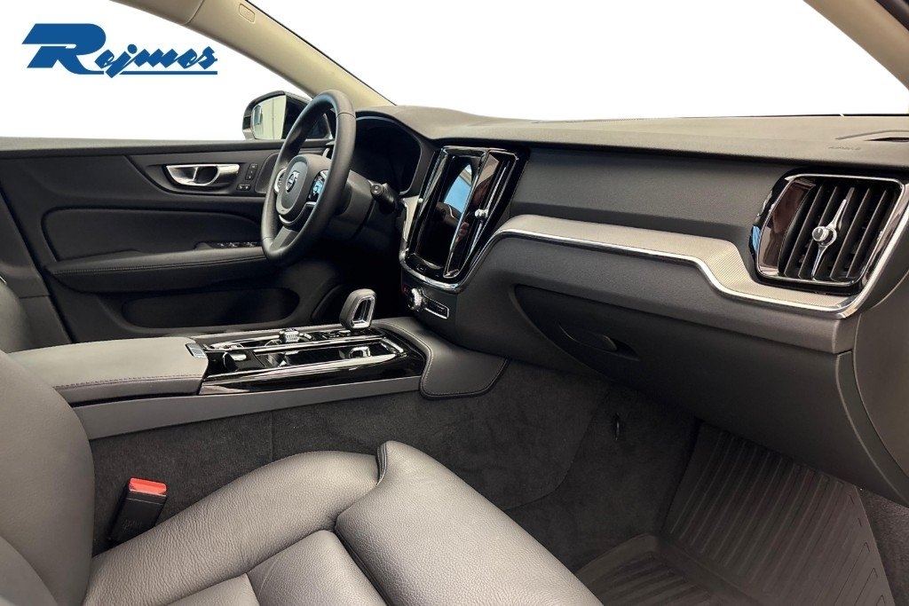 Volvo V60 T6 Plus Dark Nordic Edition 2025, bild 5/28