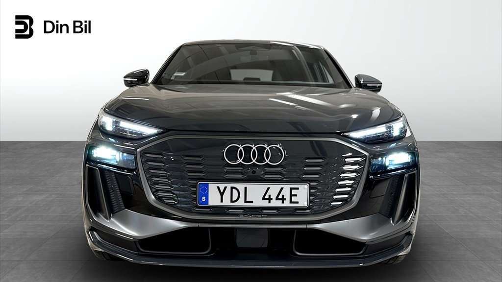 Audi Q6 e-tron 2025, photo 4/10