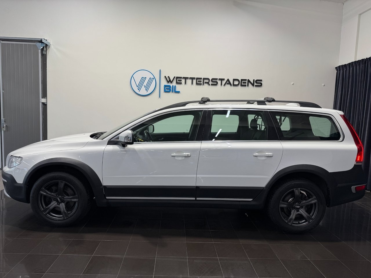 Volvo XC70 D4 AWD Momentum BE Pro VOC 2015, kuva 2/10