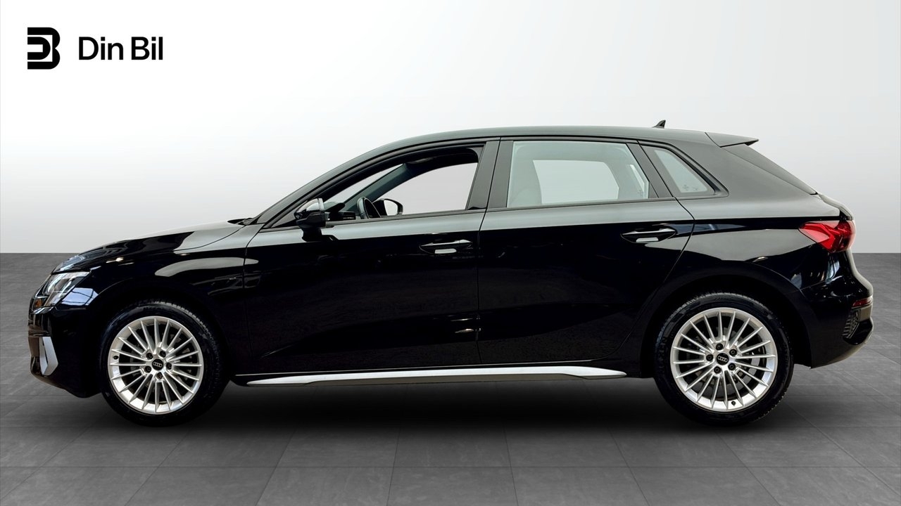 Audi A3 2024, bild 2/10