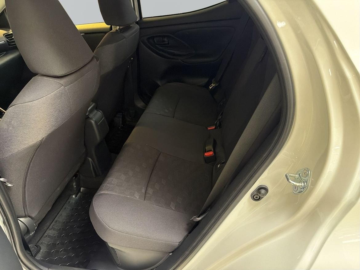 Toyota Yaris 2026, photo 7/13
