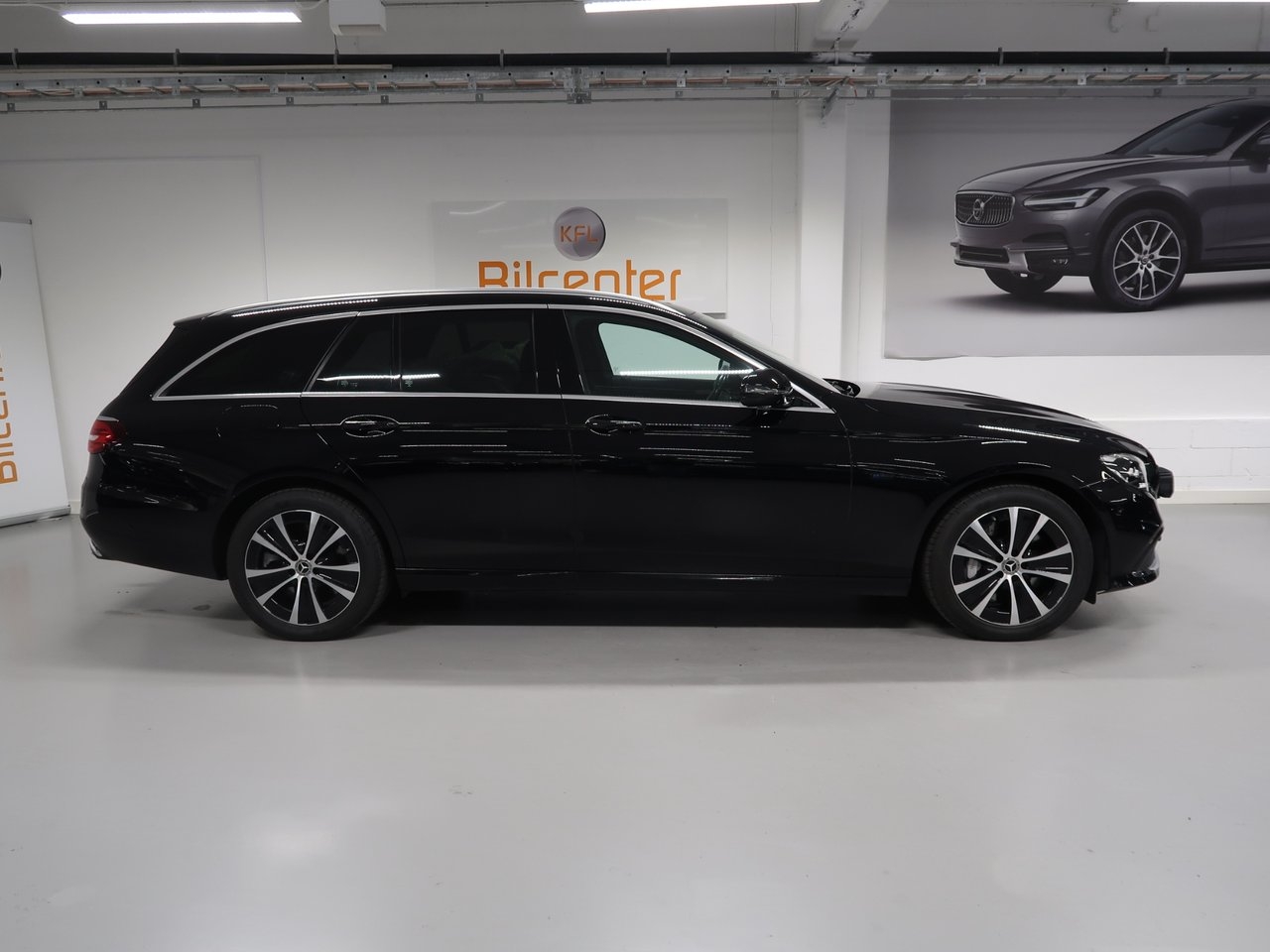Mercedes-Benz E 300 T de 4M V-Däck ingår 2021, bild 5/10