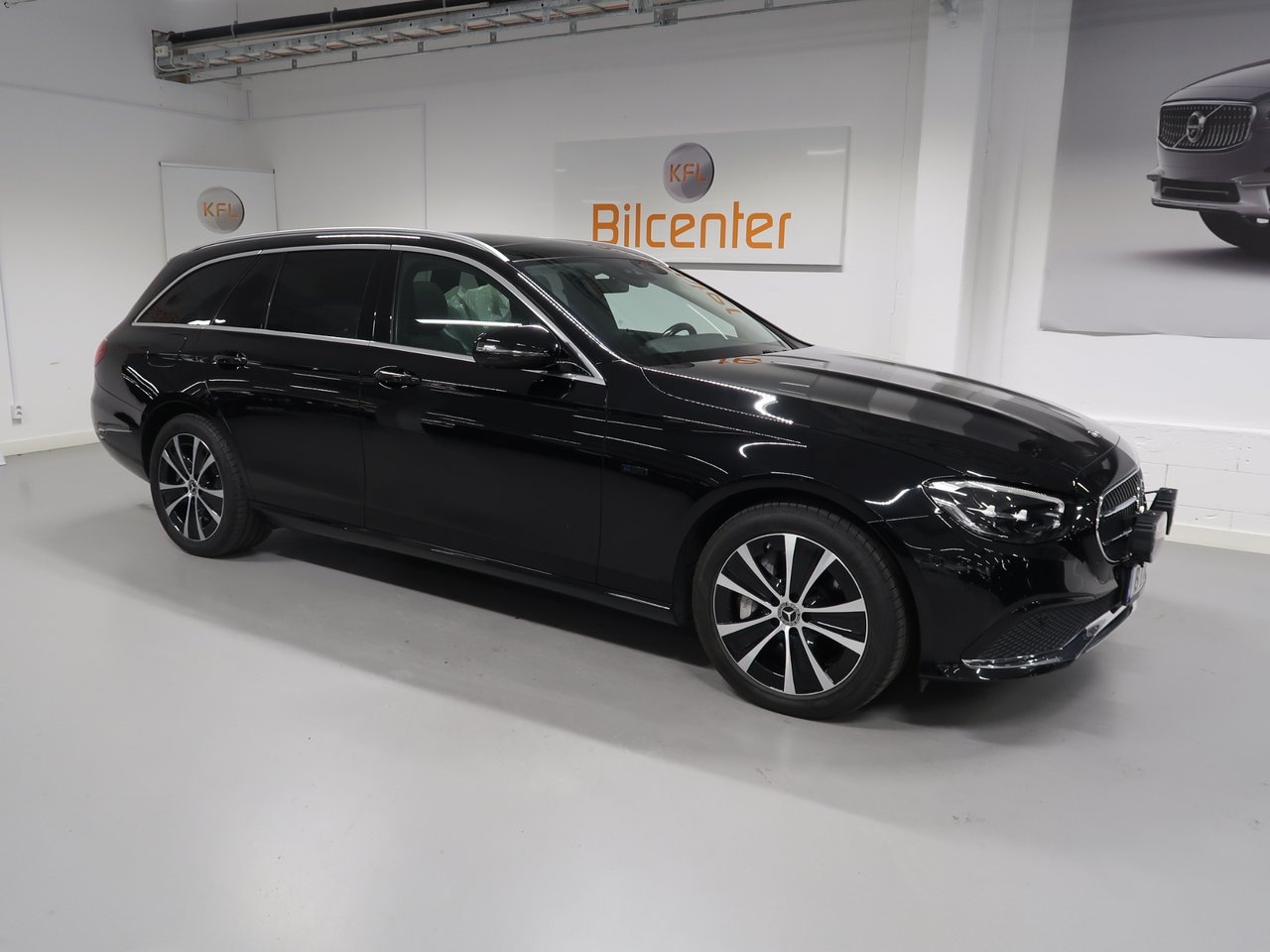 Mercedes-Benz E 300 T de 4M V-Däck ingår 2021, bild 4/10
