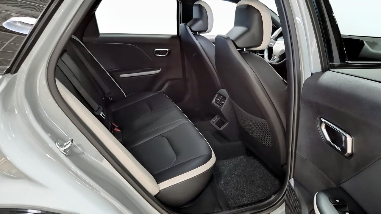 Kia K4 SW 1.6 T-GDI 180HP DCT GT LINE 2026, bild 5/9