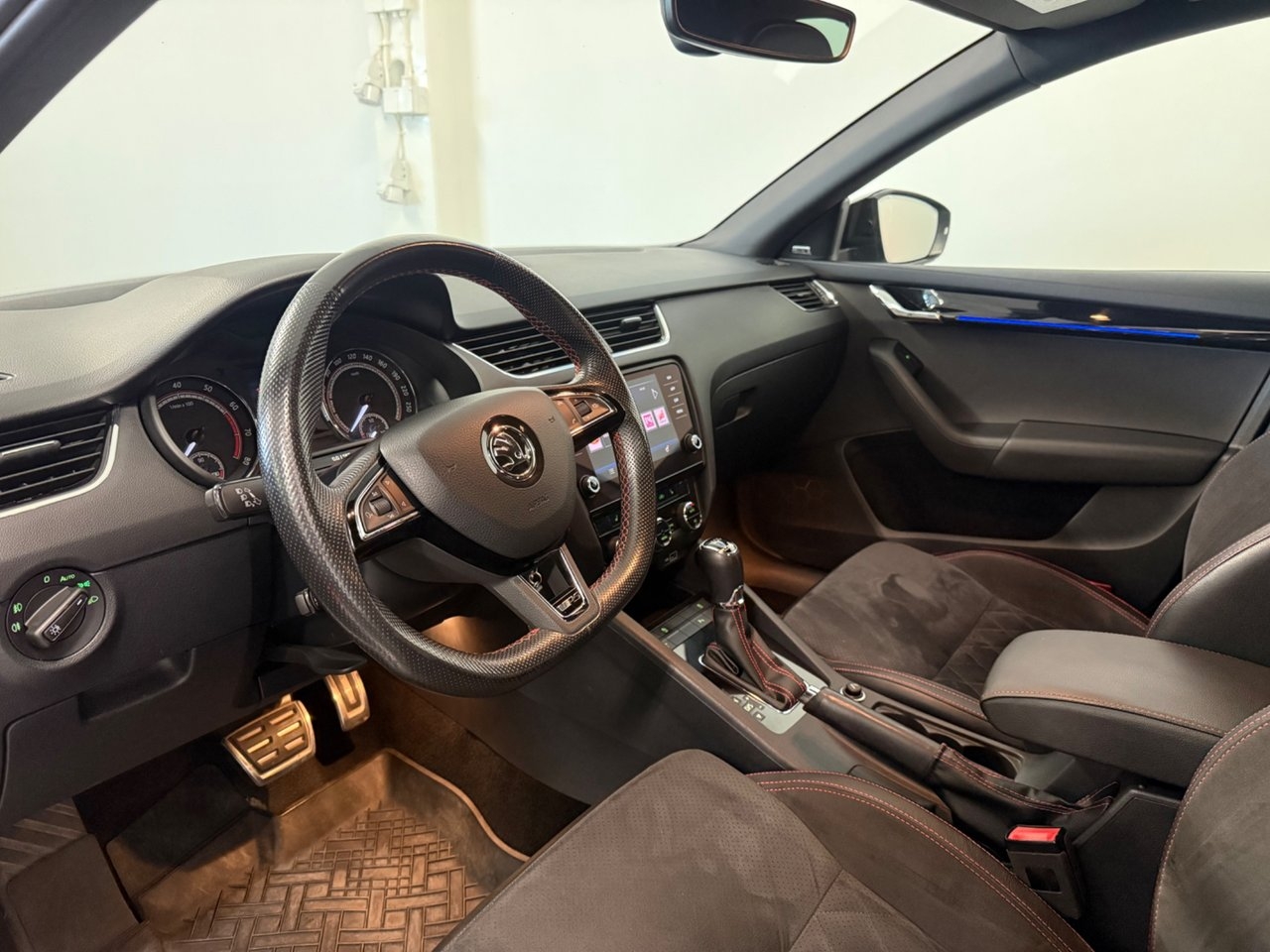 Skoda Octavia 2018, bild 6/10