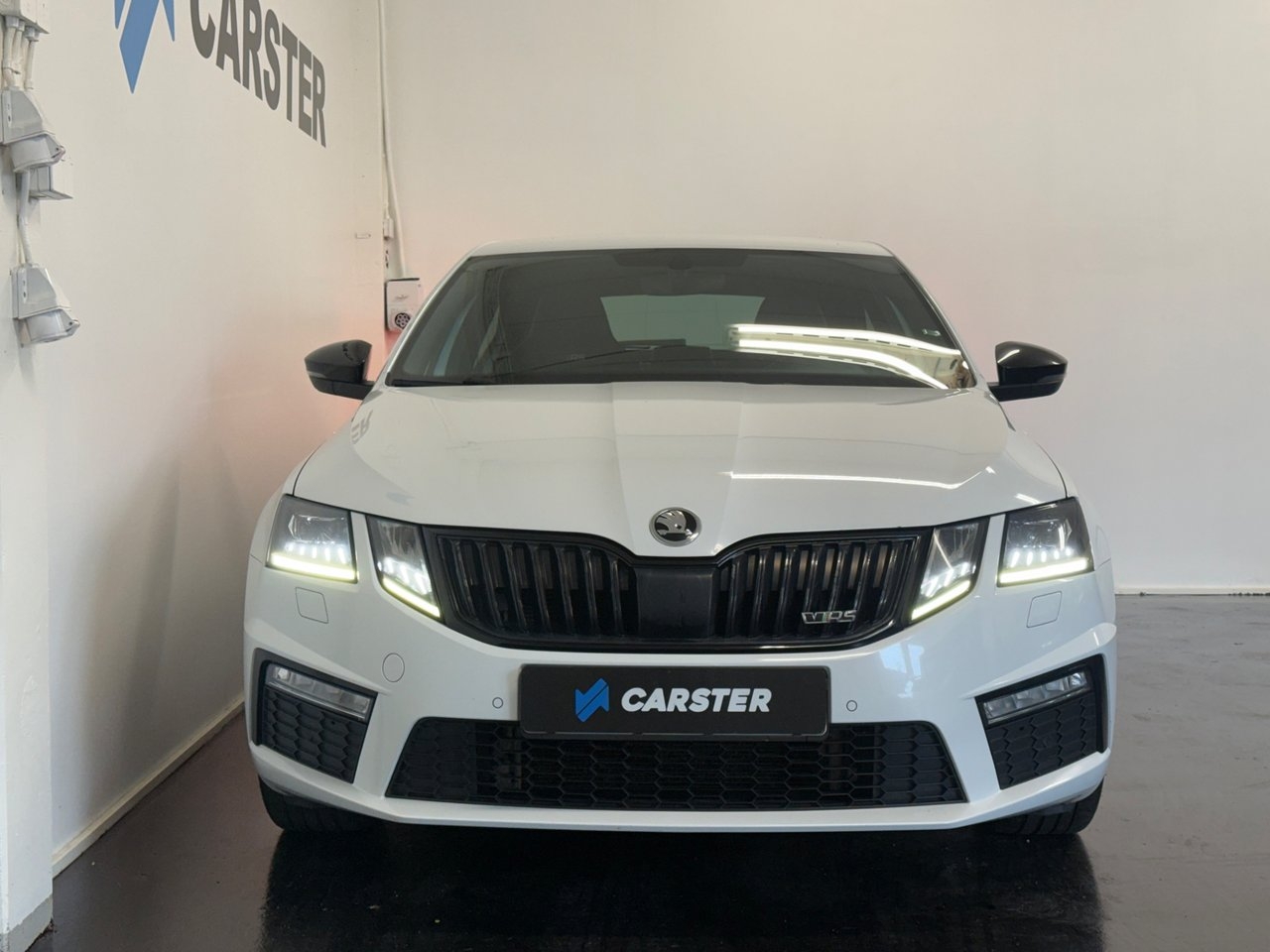 Skoda Octavia 2018, bild 2/10