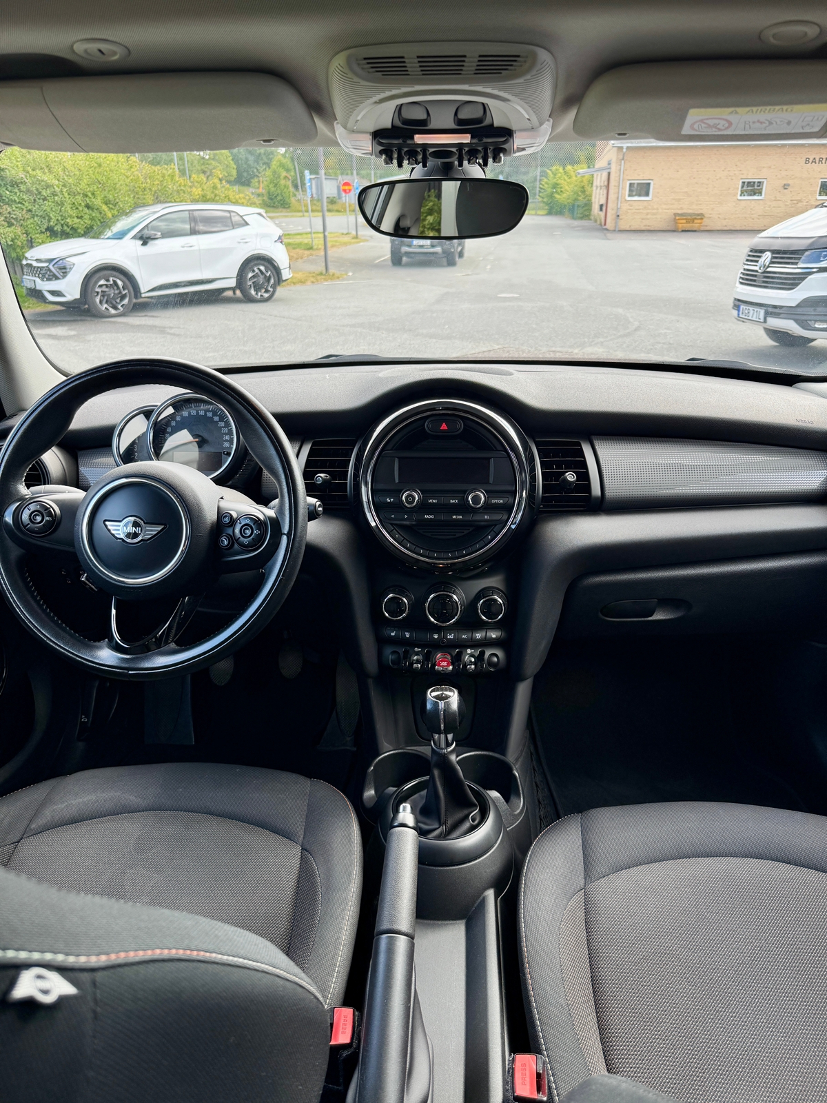 MINI Cooper D 5-dörrars Manuell 2015, kuva 7/10