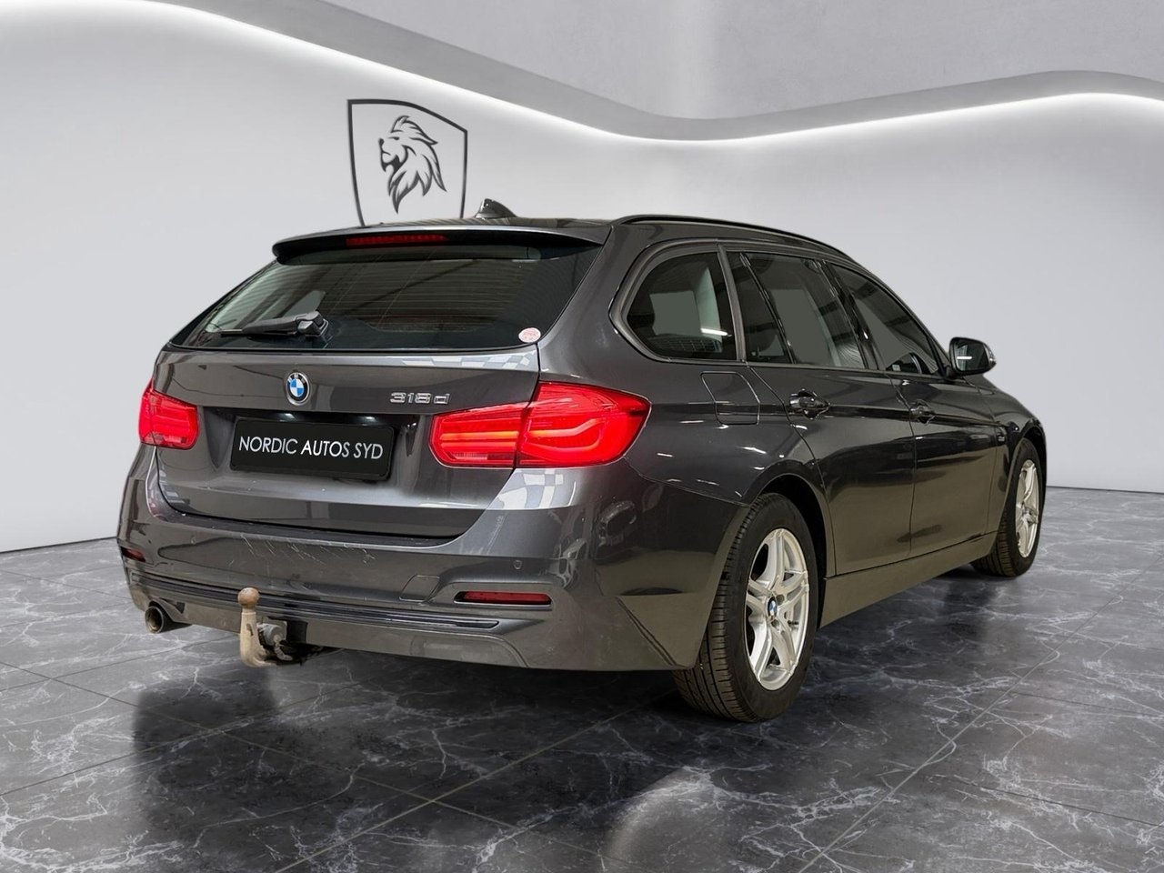 BMW 318 d Touring / Sport line 2018, bild 5/10