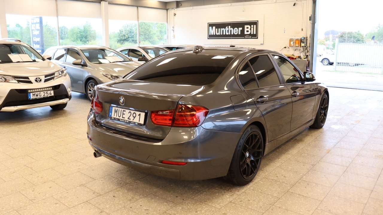 BMW 320 d Sedan Steptronic Nyservad 2012, bild 5/10