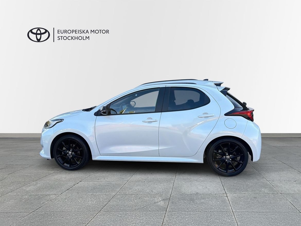 Toyota Yaris 1,5 HYBRID STYLE V-HJUL 2022, bild 3/14