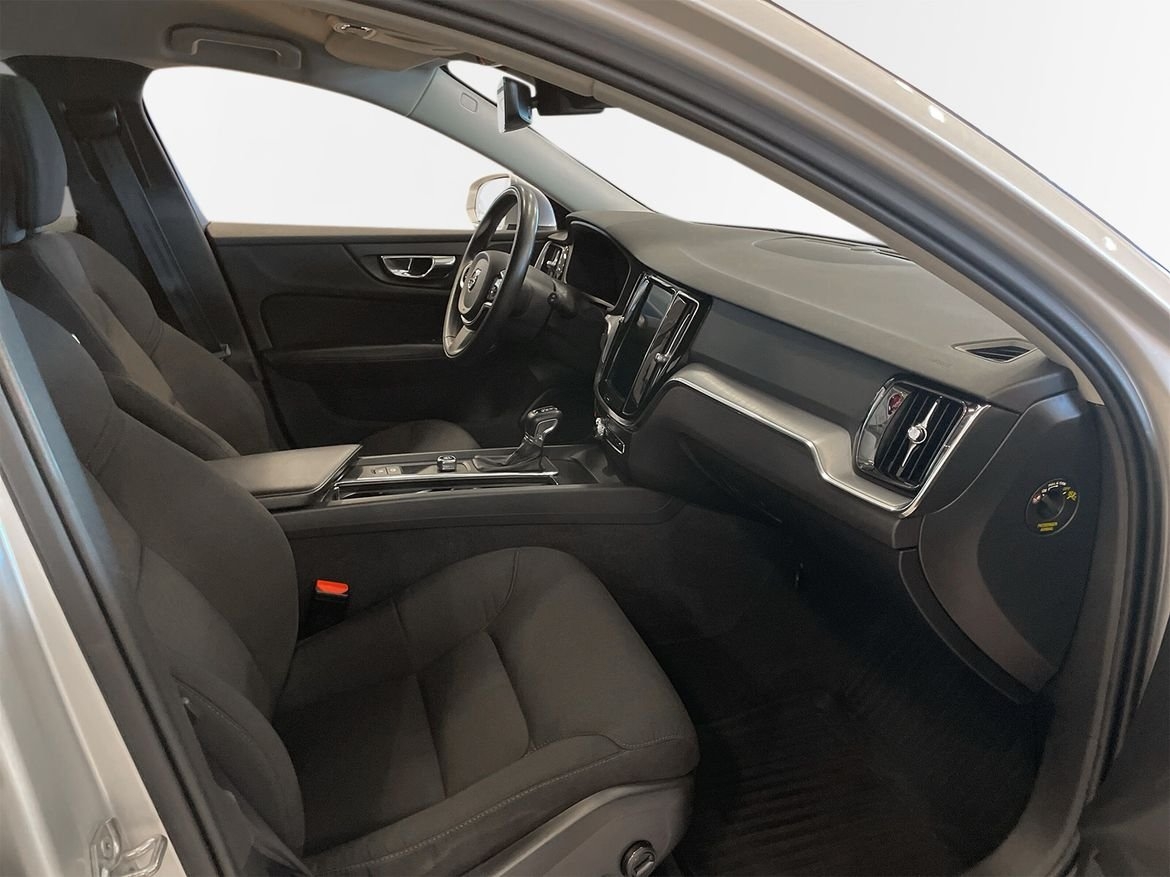 Volvo V60 2019, kuva 6/10