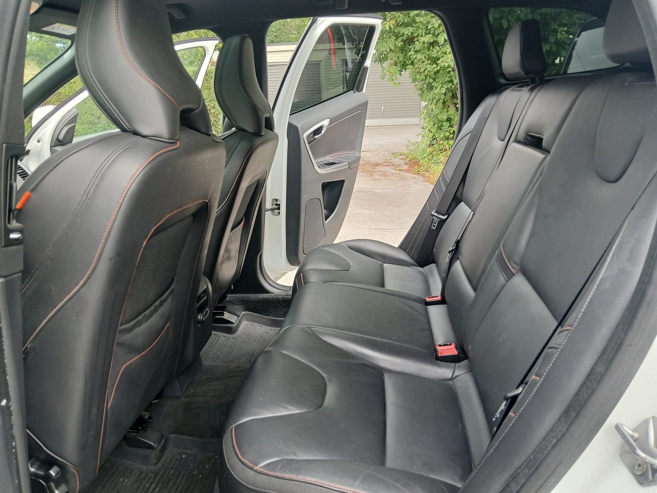 Volvo XC60 D4 AWD Geartronic Ocean Race 2015, kuva 7/10