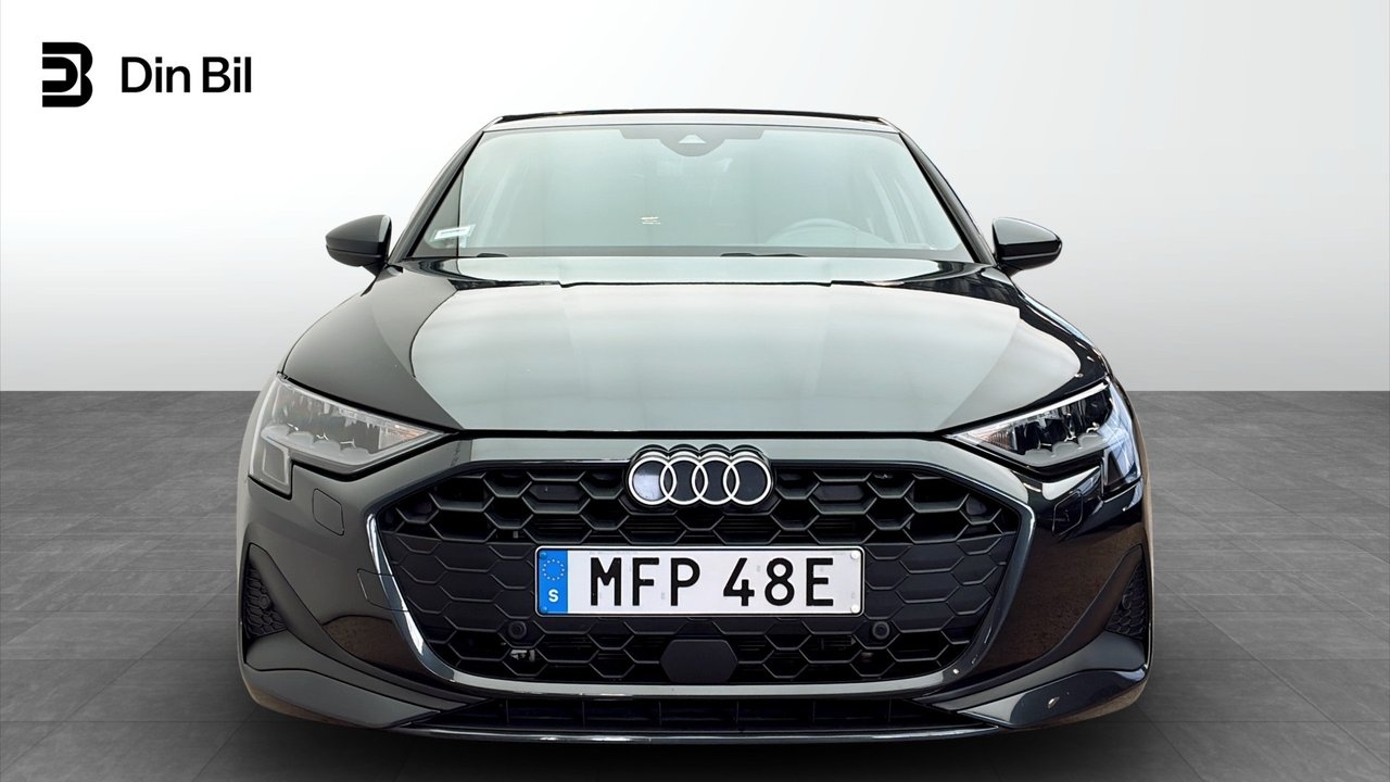 Audi A3 2025, photo 4/10