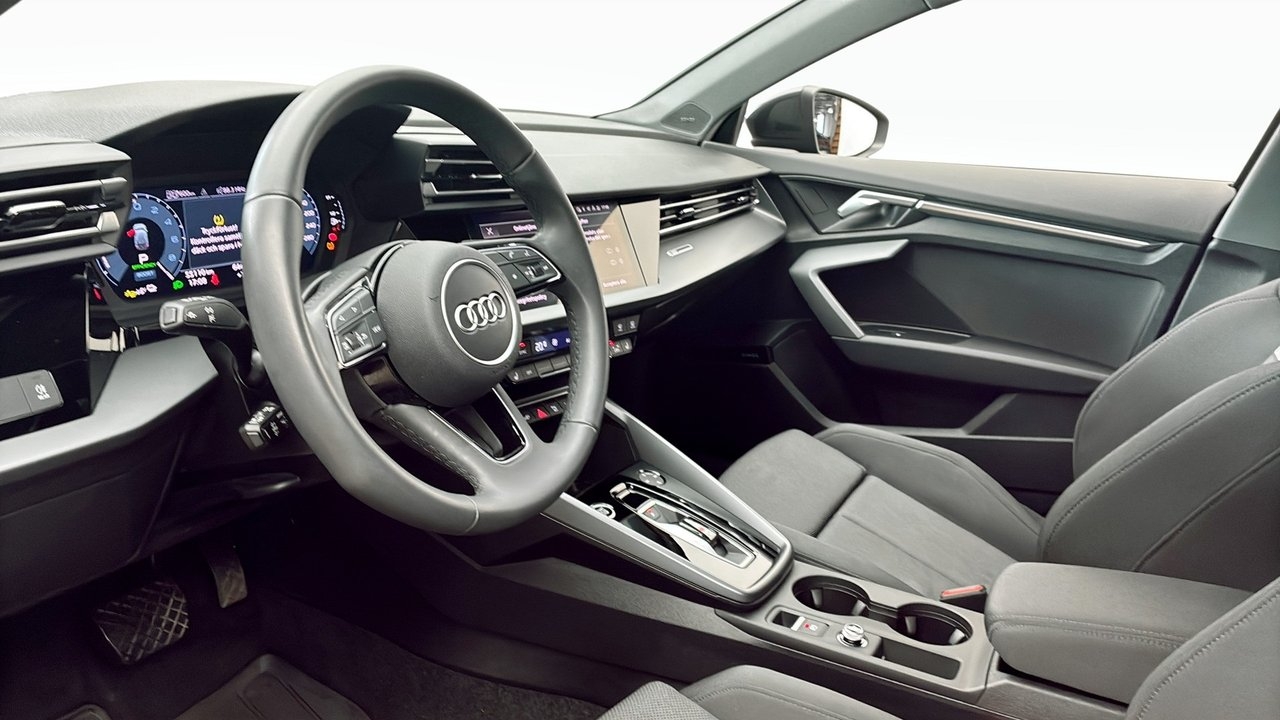 Audi A3 2025, photo 7/10