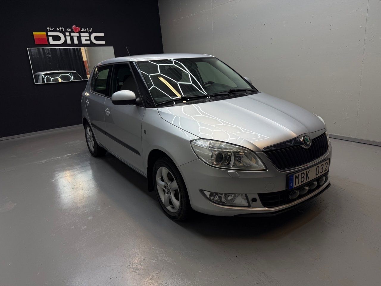 Skoda Fabia 1.6 TDI Elegance,Mvärmare 2012, bild 2/10