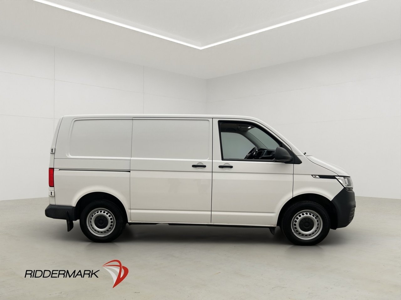 Volkswagen Transporter 2020, kuva 2/36