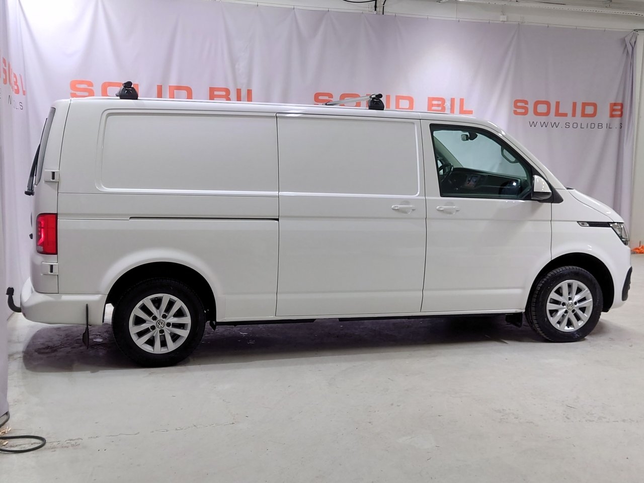 Volkswagen Transporter 2023, bild 6/10