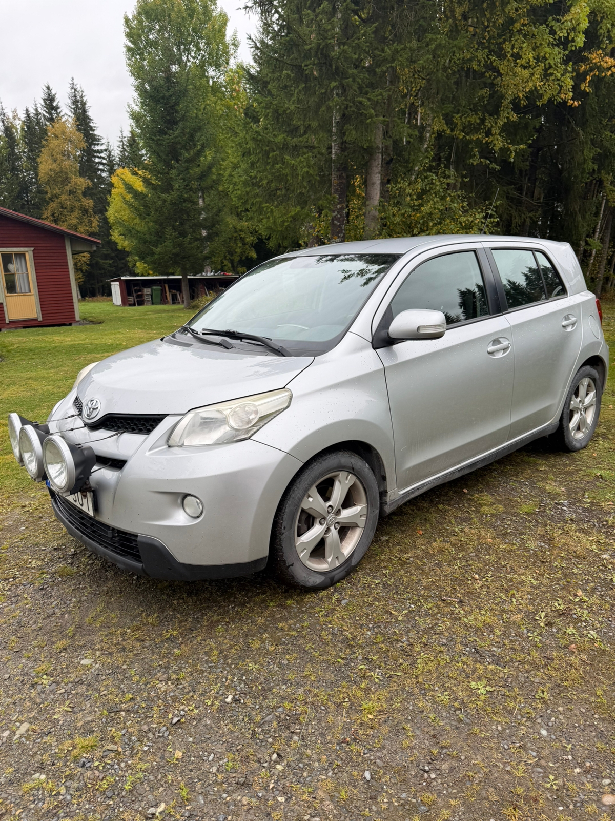 Toyota Urban Cruiser 1.4 D-4D Manuell 2009, bild 2/4