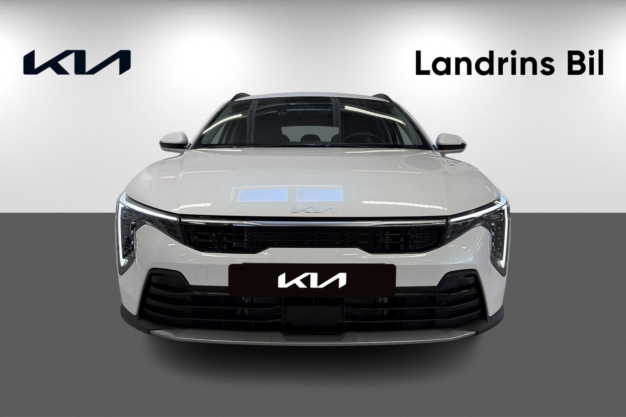 Kia K4 2026, bild 2/17