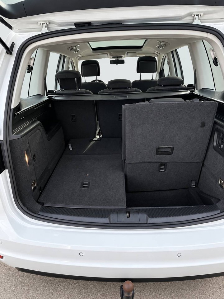 Volkswagen Sharan 2015, kuva 7/10