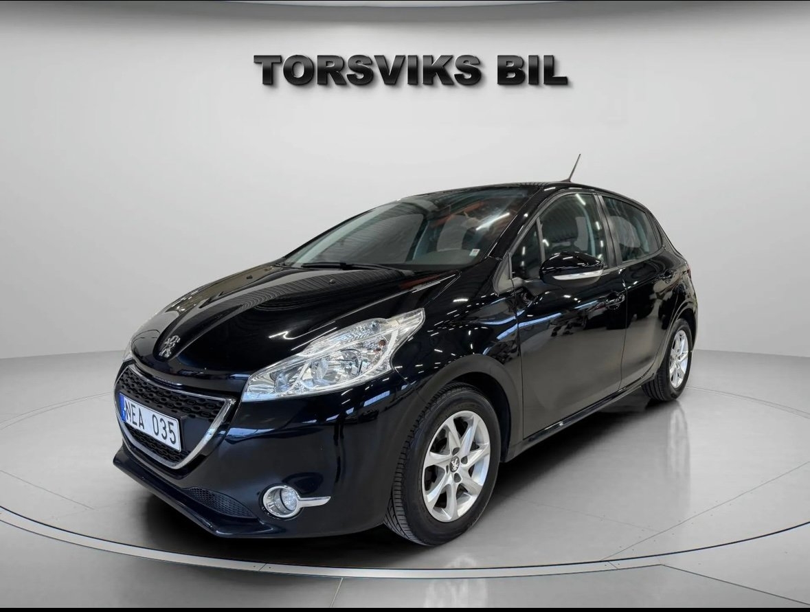 Peugeot 208 5-dörrar 1.2 VTi 82 2012, bild 2/10