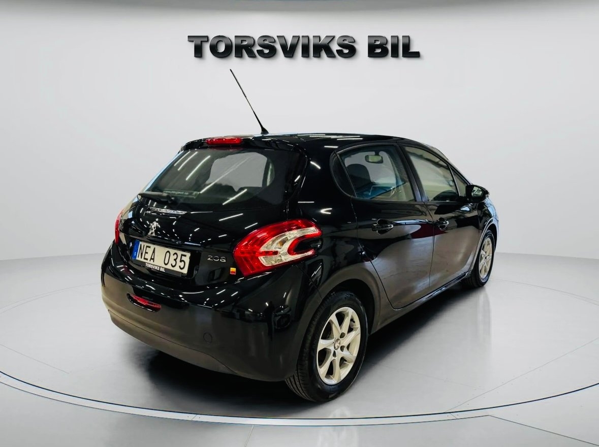 Peugeot 208 5-dörrar 1.2 VTi 82 2012, bild 6/10