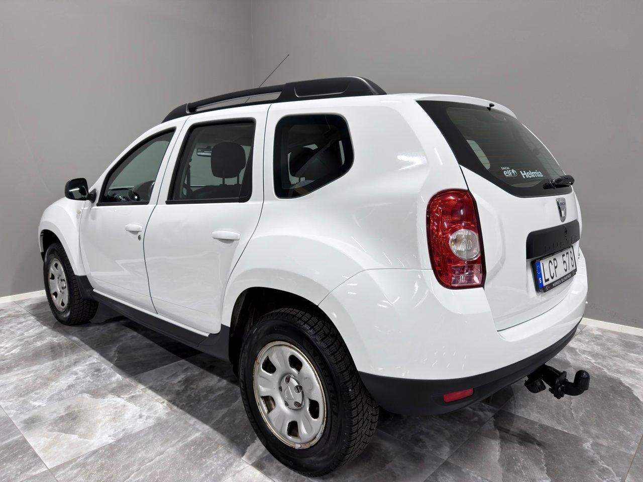 Dacia Duster 2011, kuva 6/10