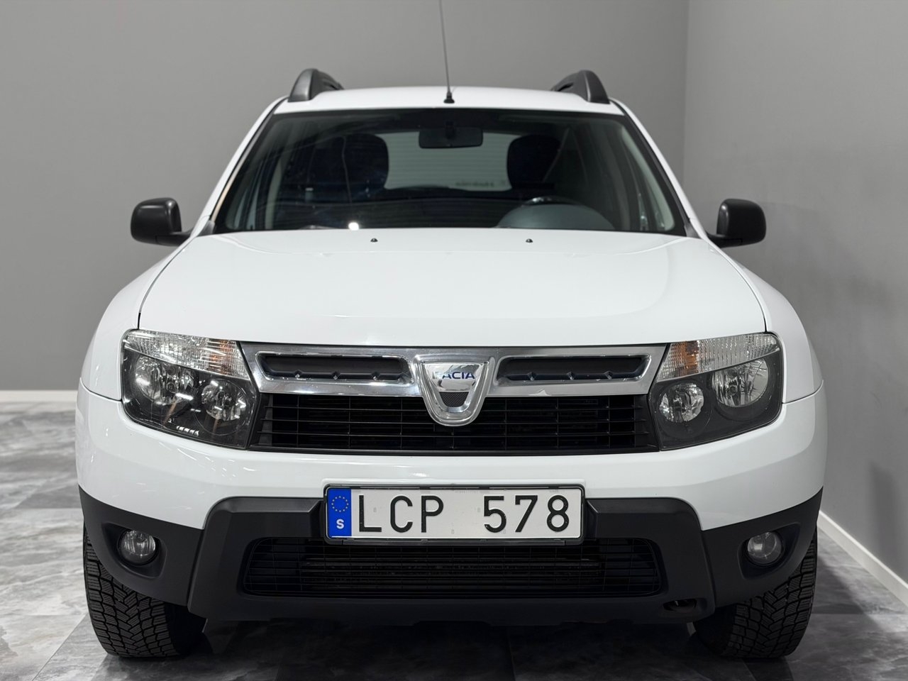 Dacia Duster 2011, kuva 3/10