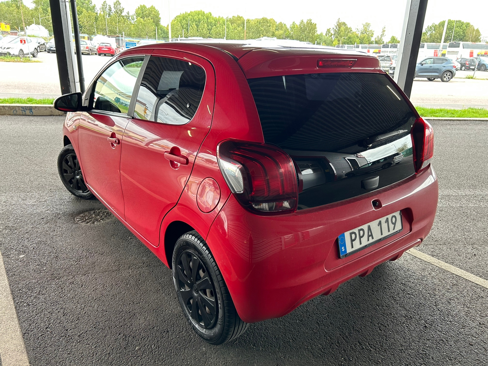Peugeot 108 Besiktad och skattad 2014, bild 2/7