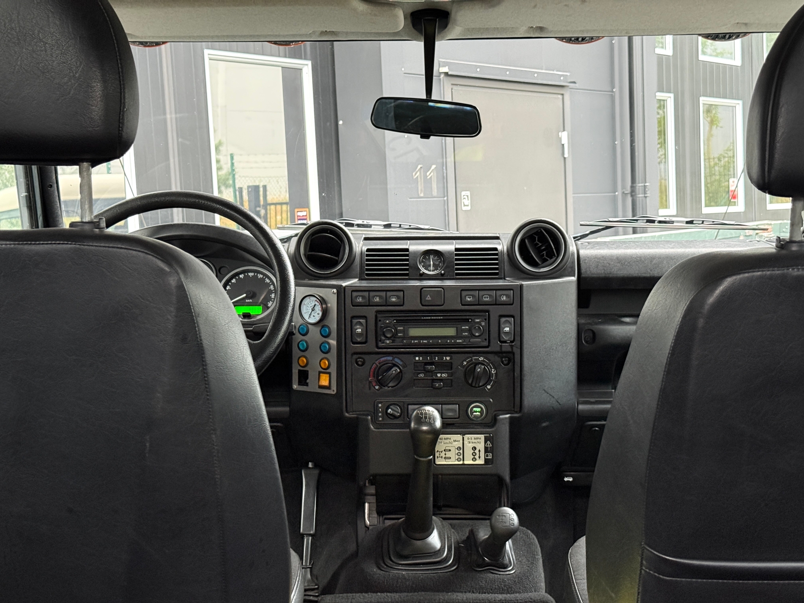 Land Rover Defender 2011, bild 7/10