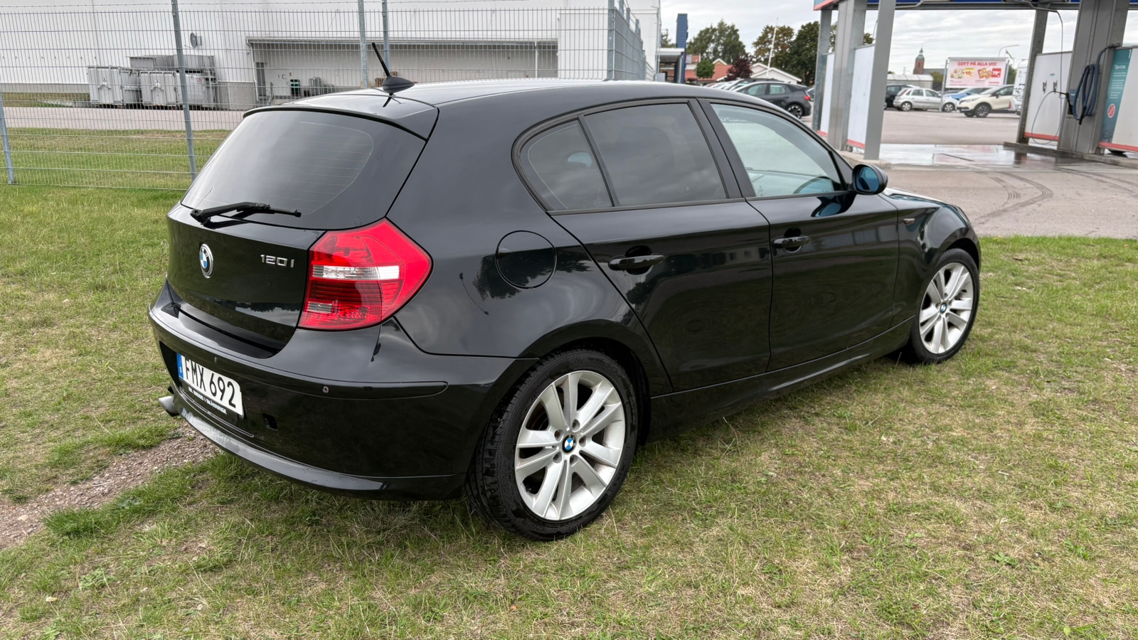 BMW 120 i 2007, kuva 2/7